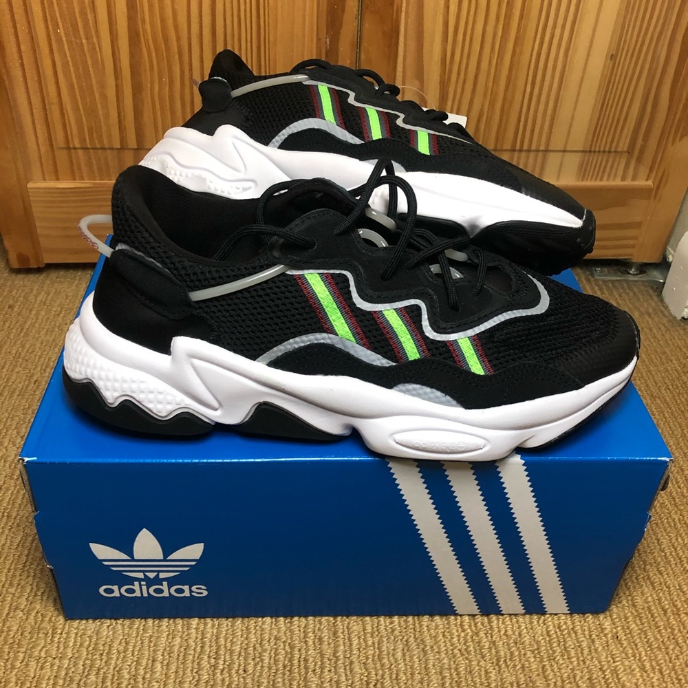 Adidas Ozweego J
